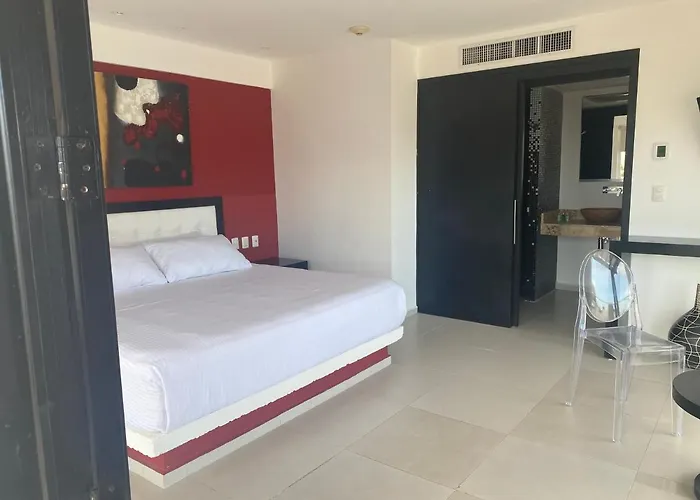Cache & (adults Only) Hotel 3*