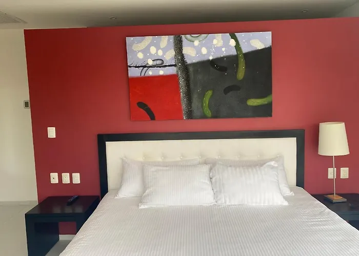Cache & (adults Only) Hotel
